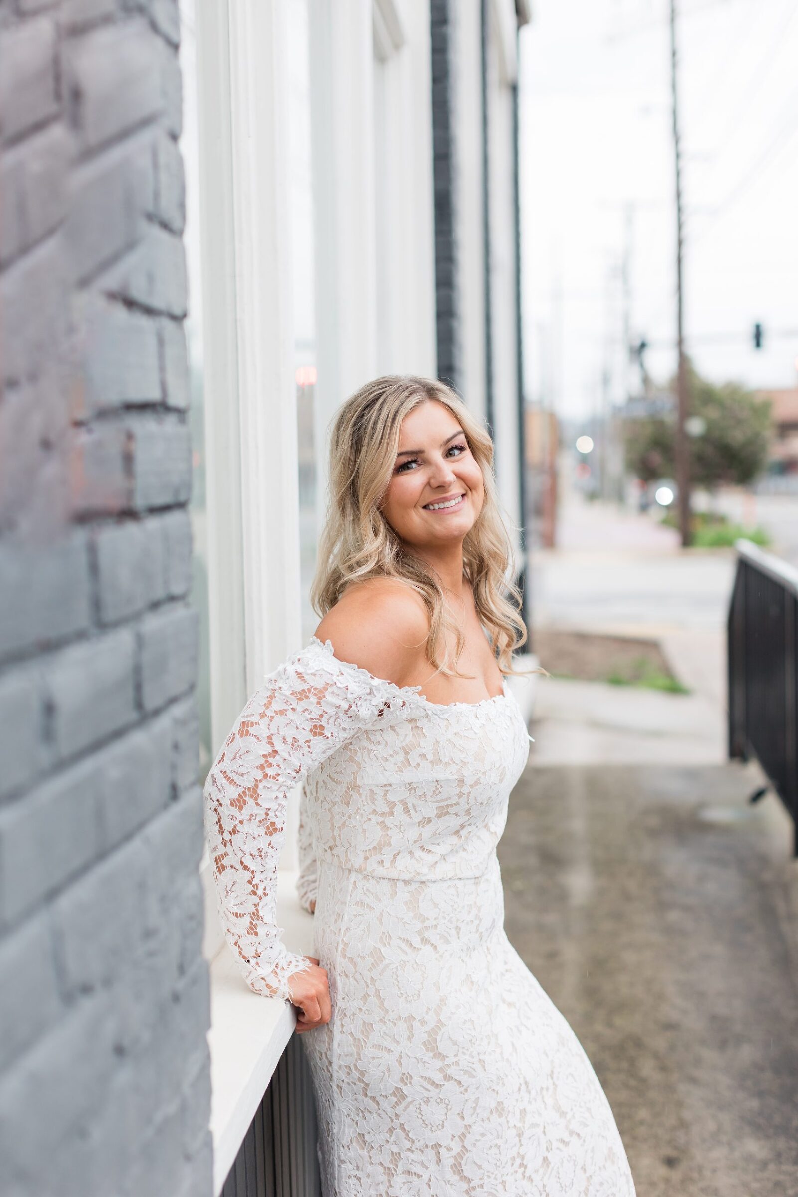 How to Rock a Natural Makeup Look That Still Feels Glam for Your Wedding