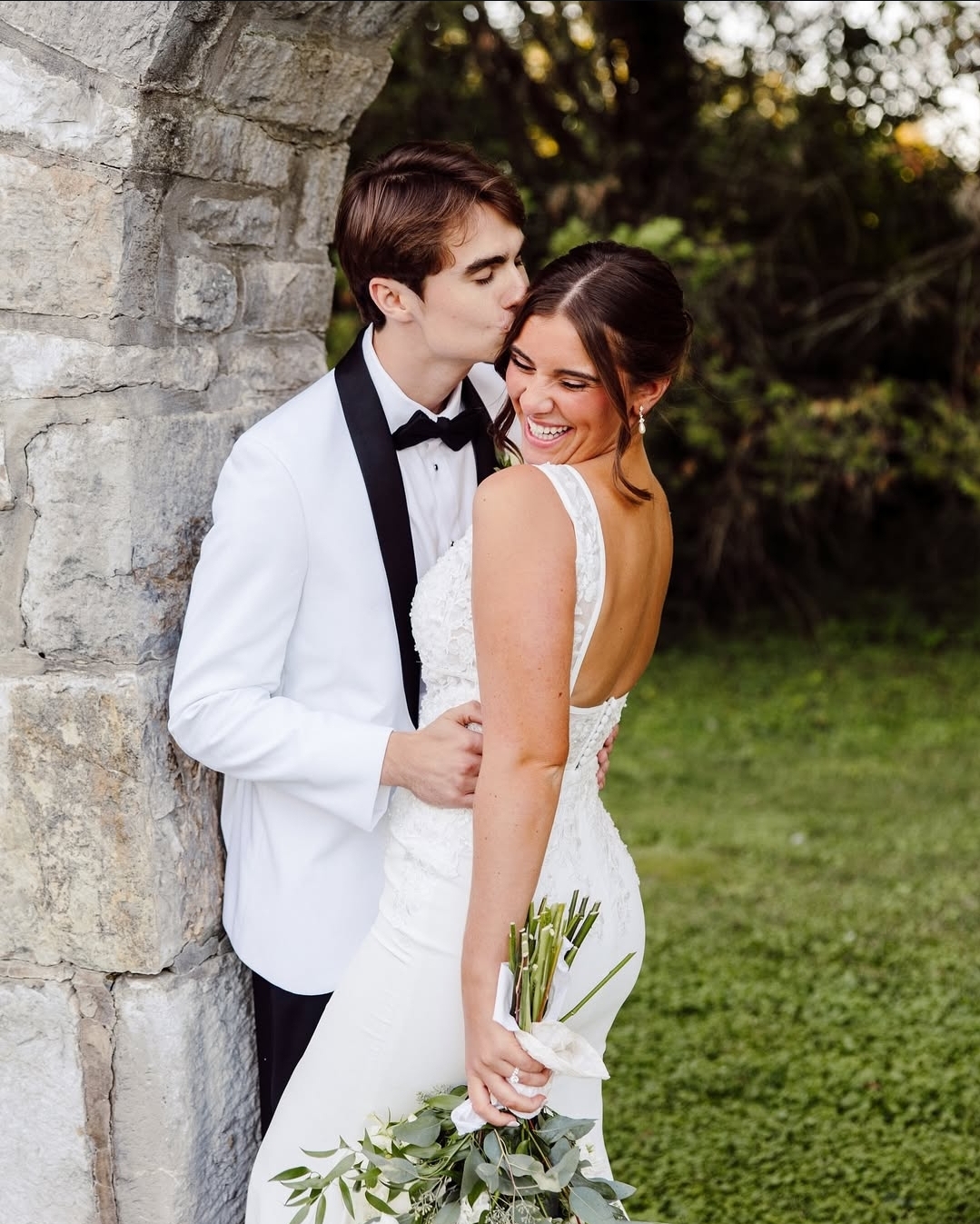 Wedding Beauty Trends for 2025: What’s In and What’s Out